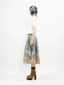 Talking Walls twiggy melody Single face square-shaped scarf melody