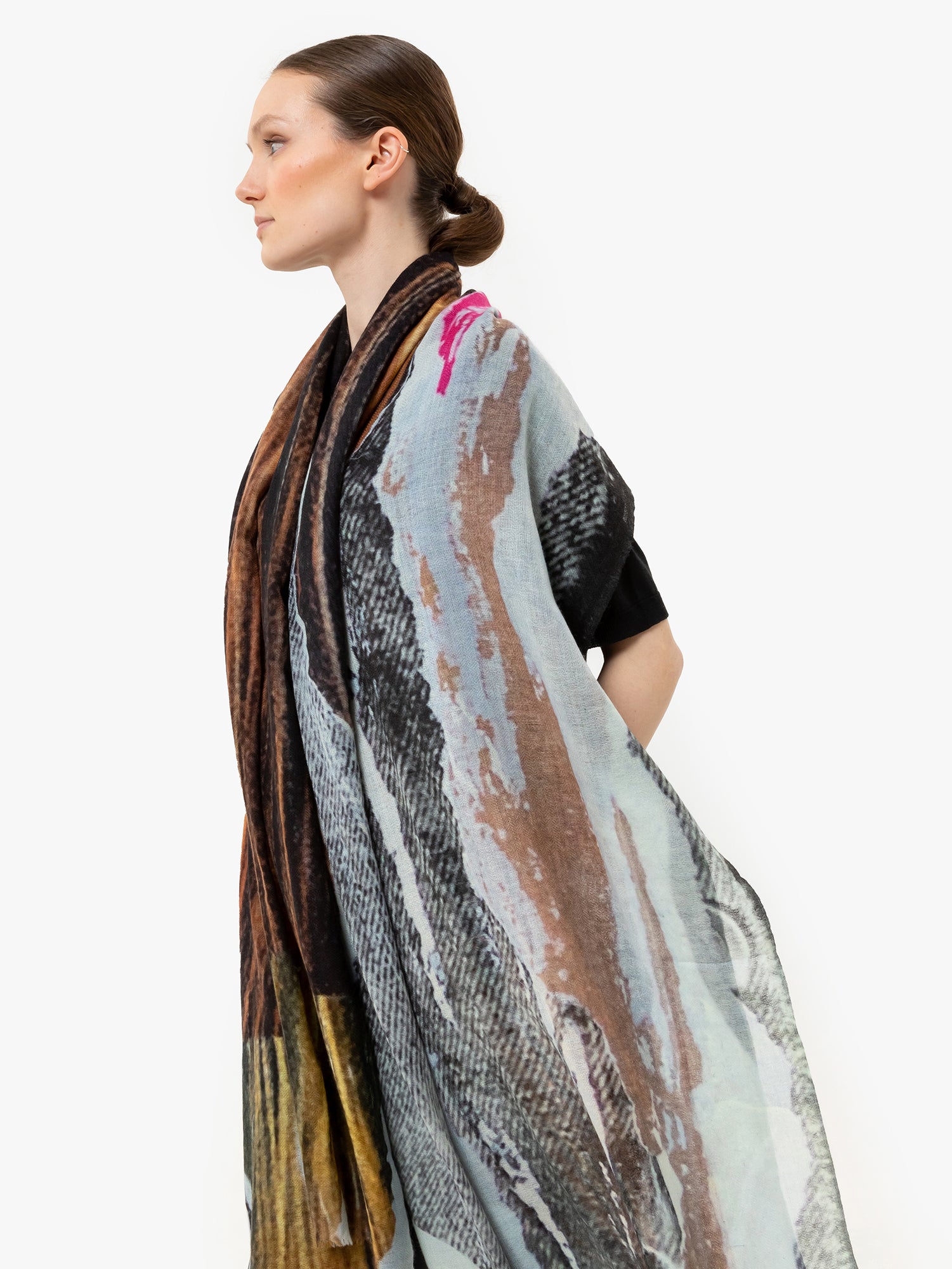 Talking Walls yoko single face single face rectangular scarf tear off
